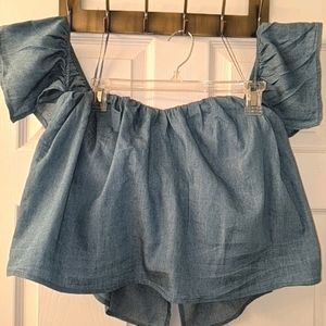 Flutter sleeve crop blouse